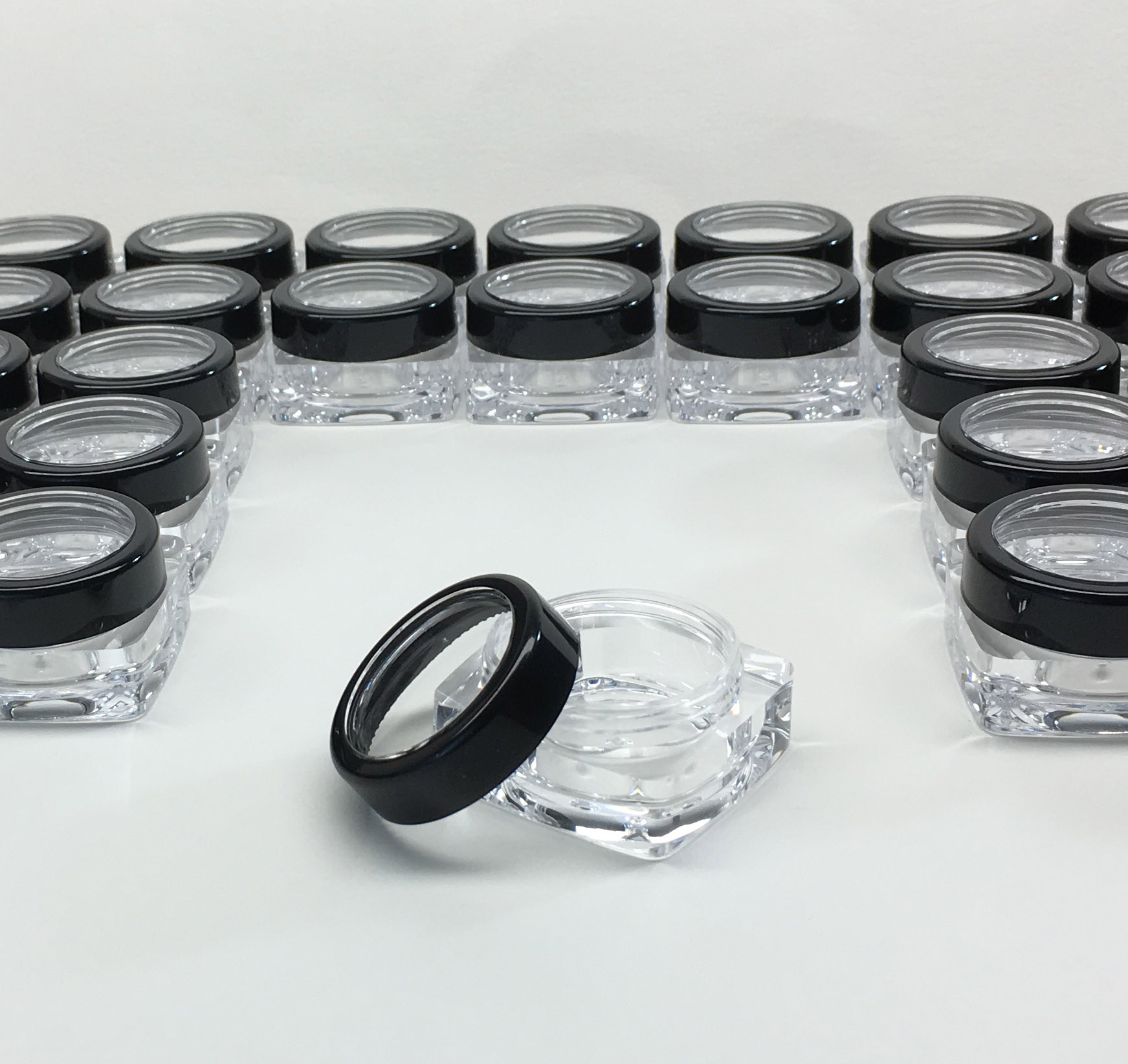 Shop Cosmetic Jars Beauty Containers and Airless Bottles Wholesale